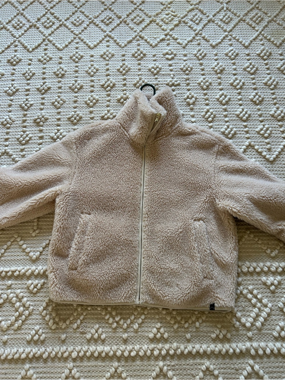 Varley Plush Sherpa Zip-Up Jacket in Light Beige